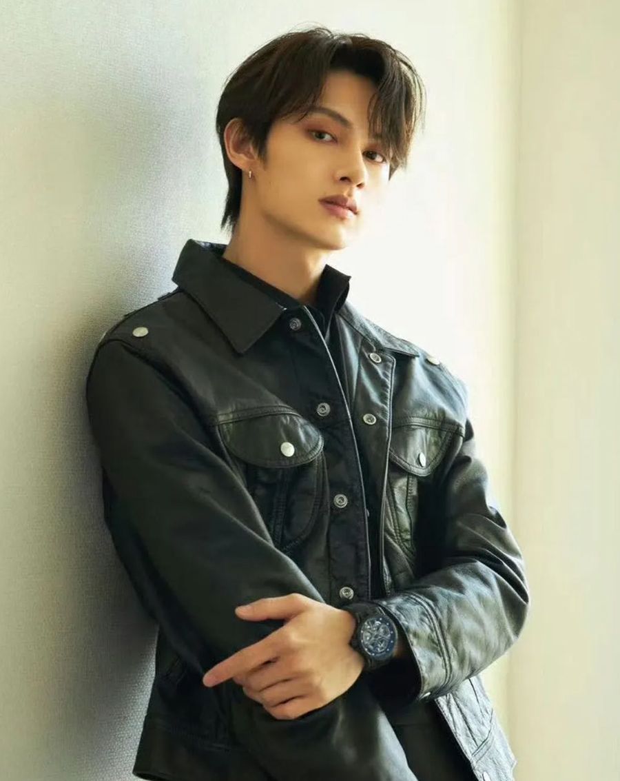Khám phá bộ sưu tập đồng hồ xa xỉ của nhóm nhạc SEVENTEEN