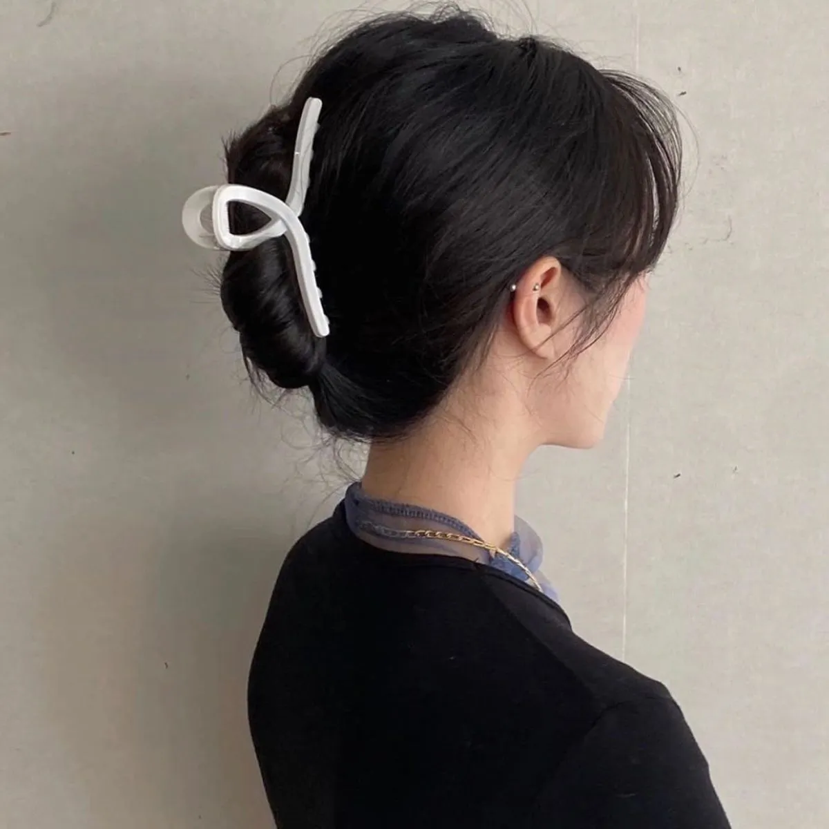Cách buộc tóc cho tóc mỏng thưa giúp tóc trông dày và bồng hơn