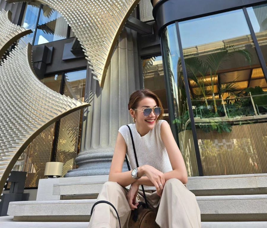 10 cách mặc trang phục màu be trẻ trung và mát mẻ cho ngày hè