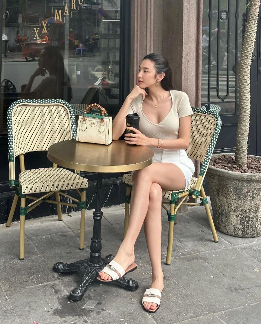 10 cách mặc trang phục màu be trẻ trung và mát mẻ cho ngày hè