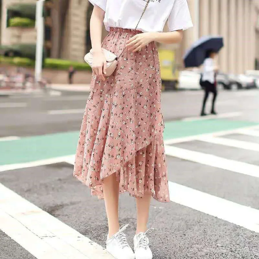 9+ Cách phối đồ với chân váy hoa nhí điệu đà và nữ tính