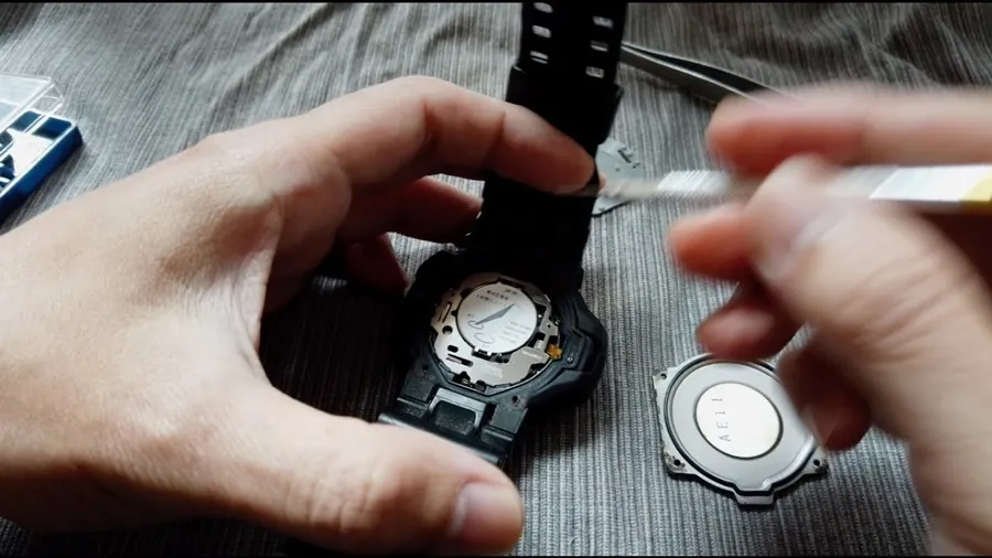 Hướng dẫn 4 bước thay pin đồng hồ Casio đơn giản ngay tại nhà