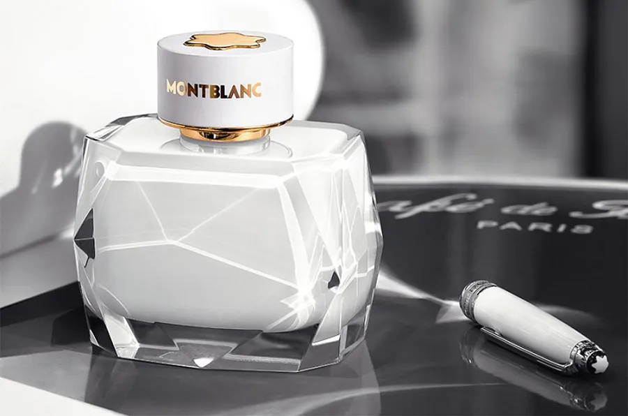 Top 10 chai nước hoa màu trắng tinh tế có mùi hương lôi cuốn