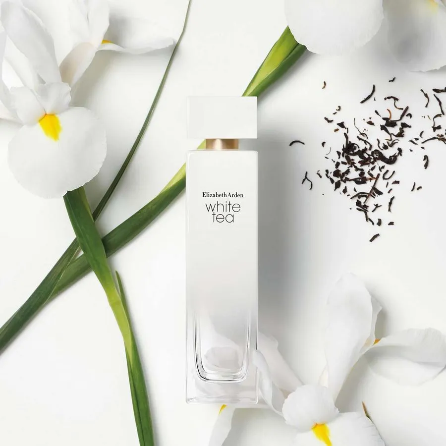 Top 10 chai nước hoa màu trắng tinh tế có mùi hương lôi cuốn