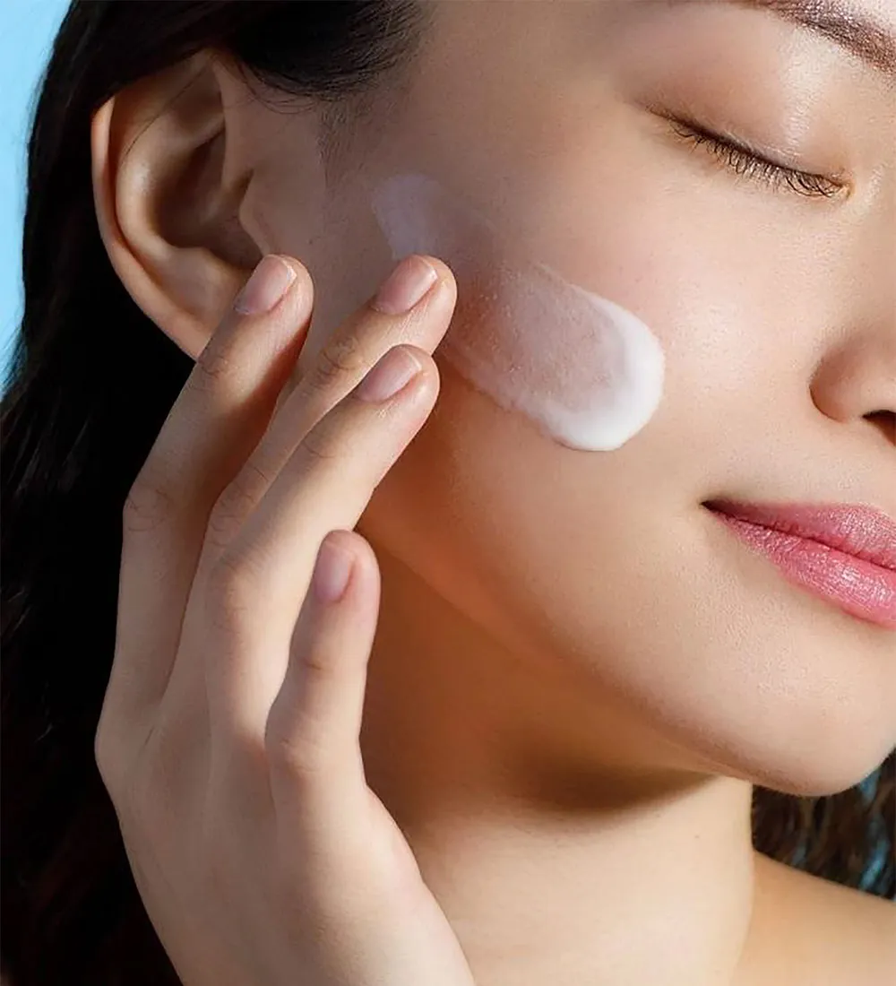 Top 10 kem chống nắng không gây bít tắc lỗ chân lông, rất nhẹ nhàng
