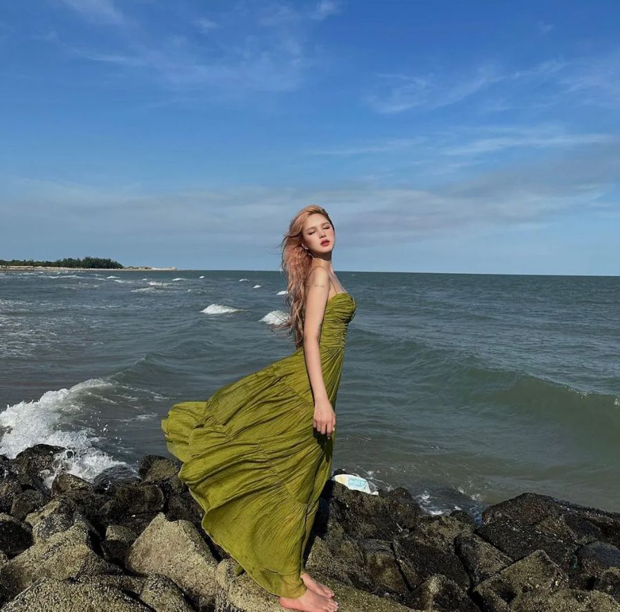 Tham khảo ngay tủ đồ đi biển của Xoài Non cực 