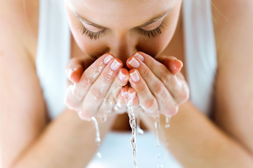 6 sai lầm khi hỗ trợ làm sạch mụn đầu đen mà bạn cần tránh khi chăm sóc da tại nhà