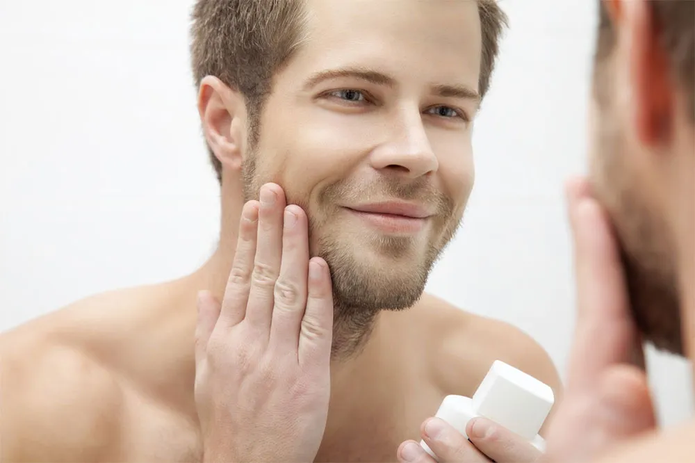 Sau khi cạo râu nên làm gì? 6 mẹo giúp da khỏe mạnh sao cạo râu
