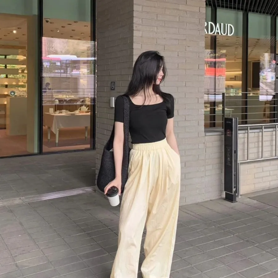 10 set đồ du lịch đơn giản nhưng vẫn nổi bật cho nữ