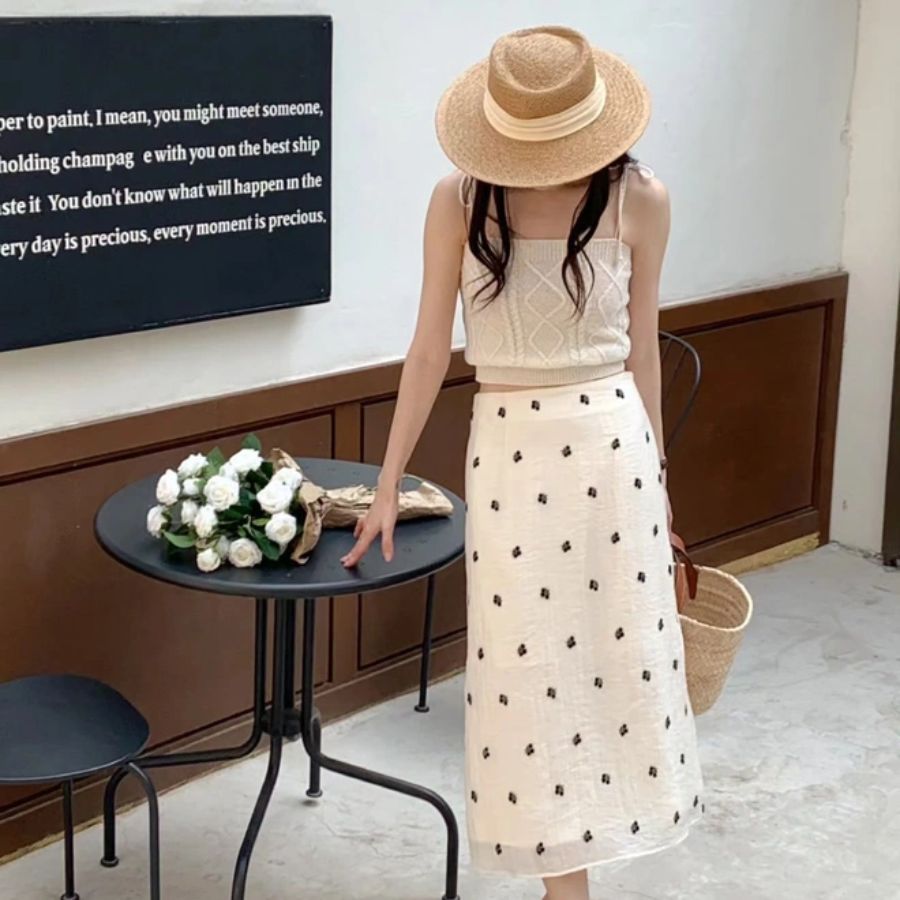 10 set đồ du lịch đơn giản nhưng vẫn nổi bật cho nữ