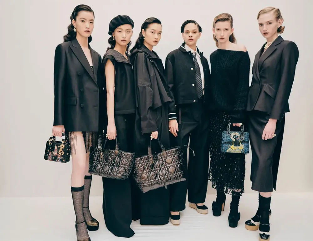 Show Dior Fall 2025: Mang hơi thở New York hiện đại