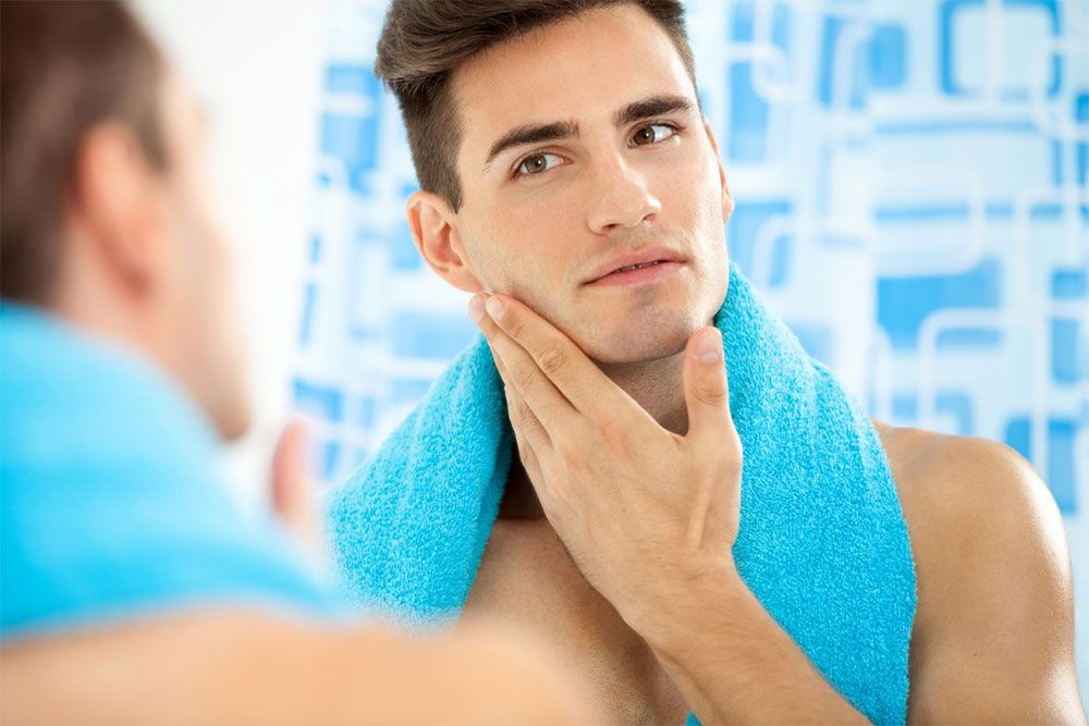 Tại sao cạo râu bị nổi mụn? 10 điều nên tránh khi cạo râu