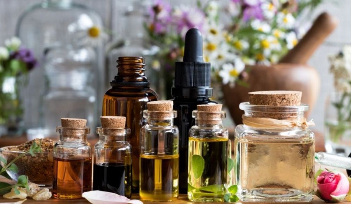 7 thành phần dưỡng da cần tránh khi hỗ trợ cải thiện mụn - 1