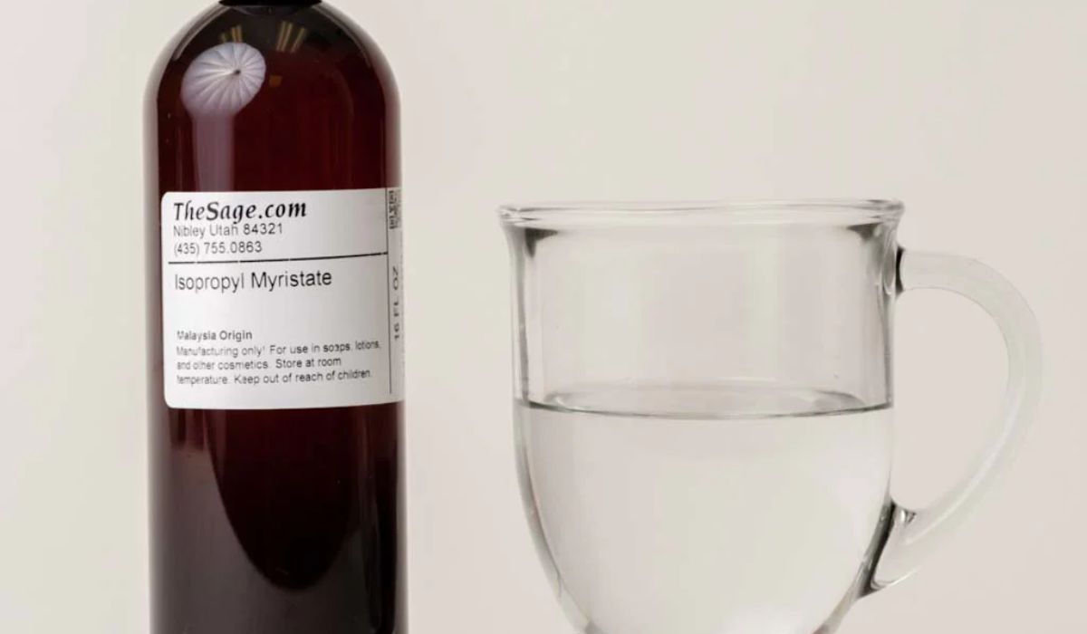 7 thành phần dưỡng da cần tránh khi hỗ trợ cải thiện mụn - 7