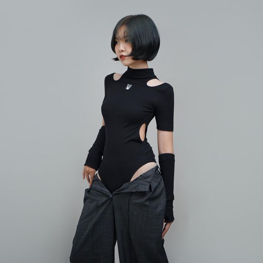 Bodysuits là gì? Cách phối đồ với Bodysuits siêu quyến rũ và cá tính