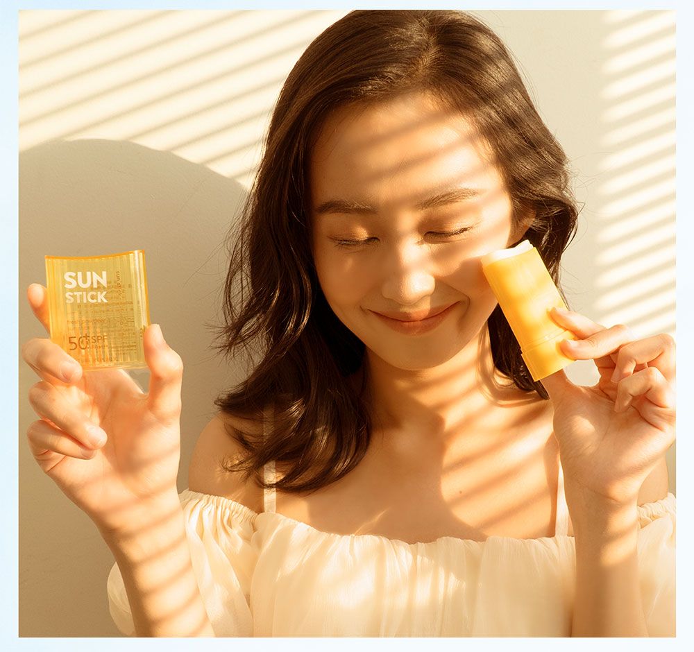 Bôi kem chống nắng bao nhiêu là đủ cho mặt và body?