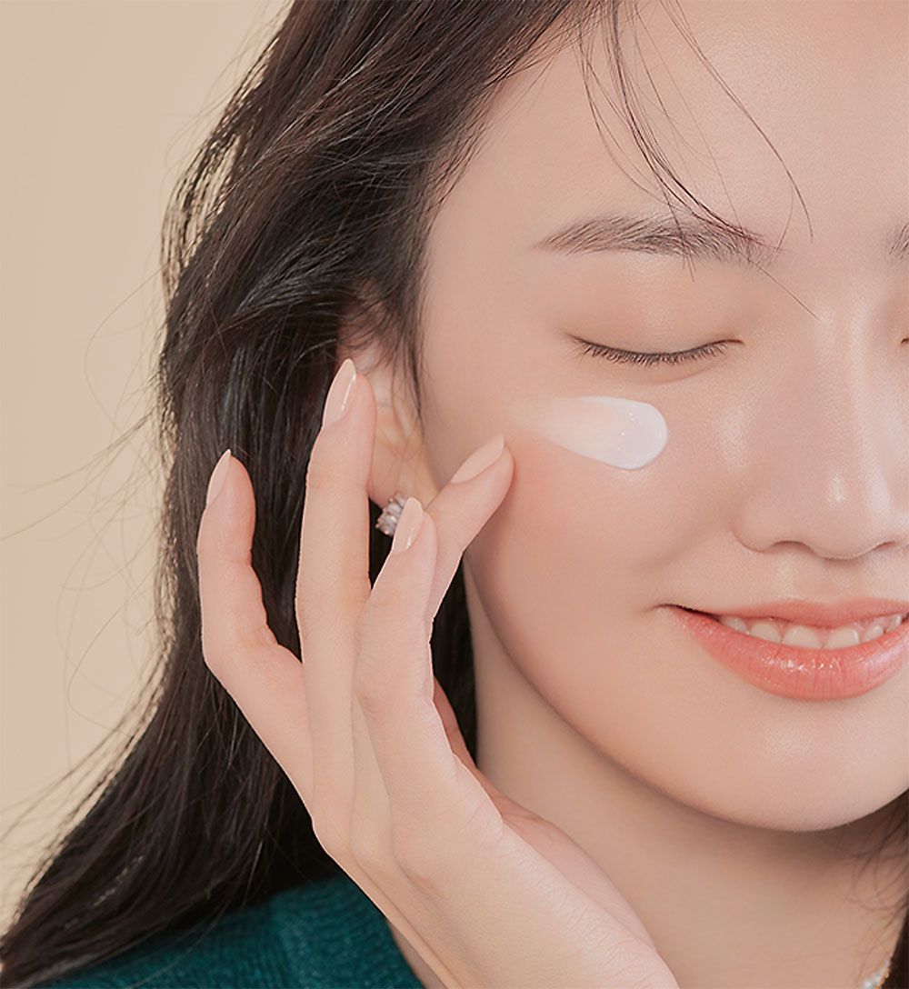 Bôi kem chống nắng bao nhiêu là đủ cho mặt và body?