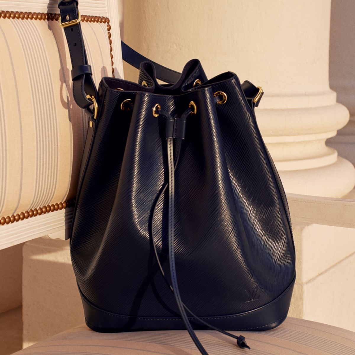 BST Nautical của Louis Vuitton lấy cảm hứng từ biển khơi và thủy thủ