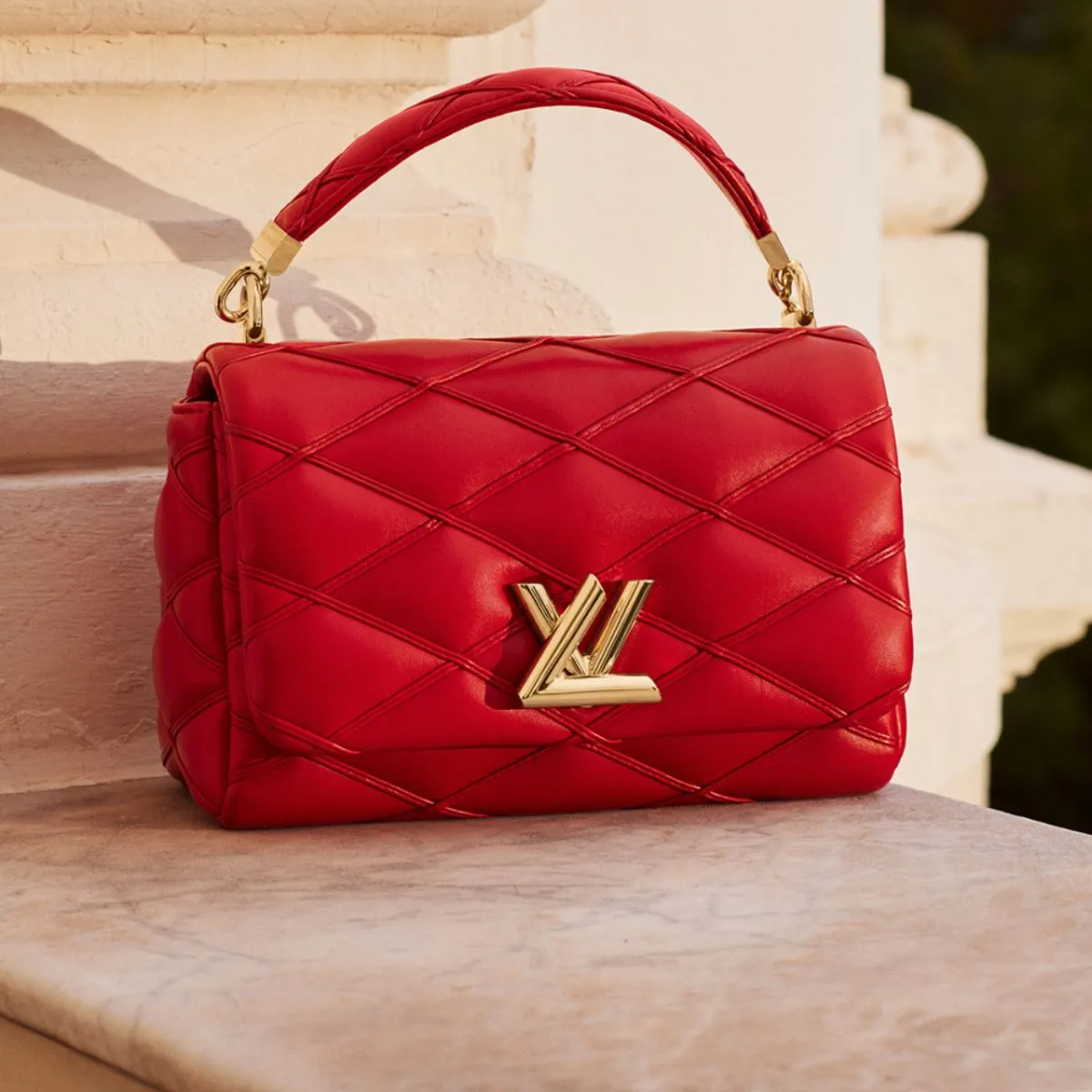 BST Nautical của Louis Vuitton lấy cảm hứng từ biển khơi và thủy thủ