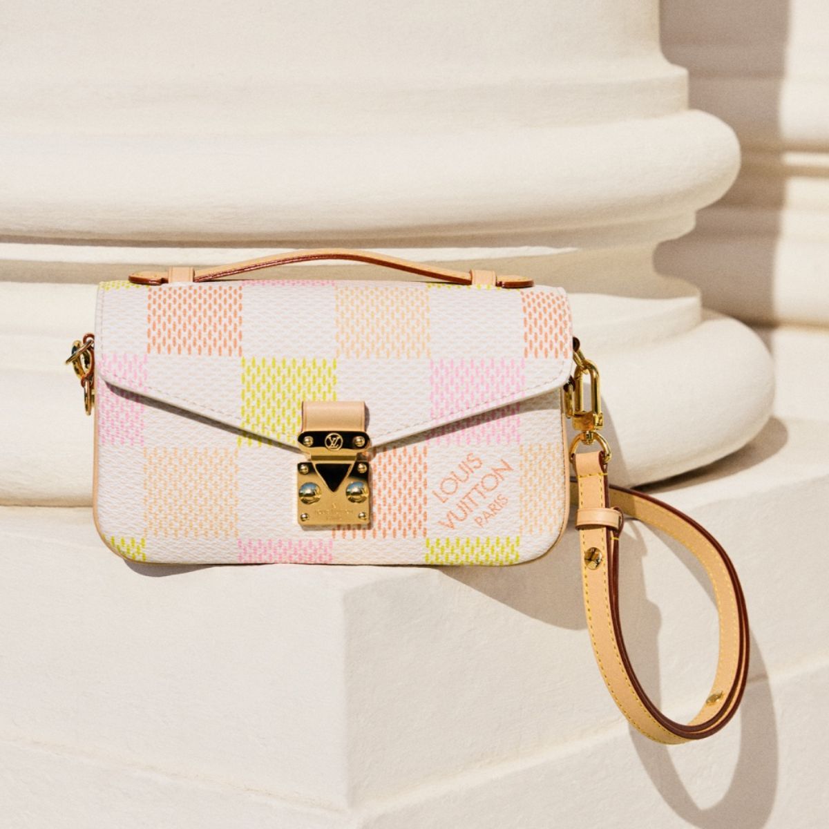 BST Nautical của Louis Vuitton lấy cảm hứng từ biển khơi và thủy thủ