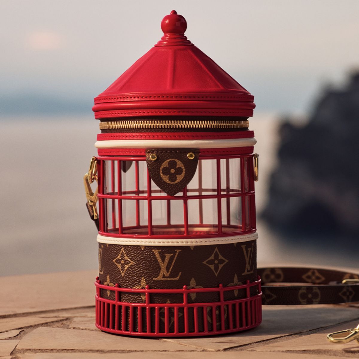 BST Nautical của Louis Vuitton lấy cảm hứng từ biển khơi và thủy thủ