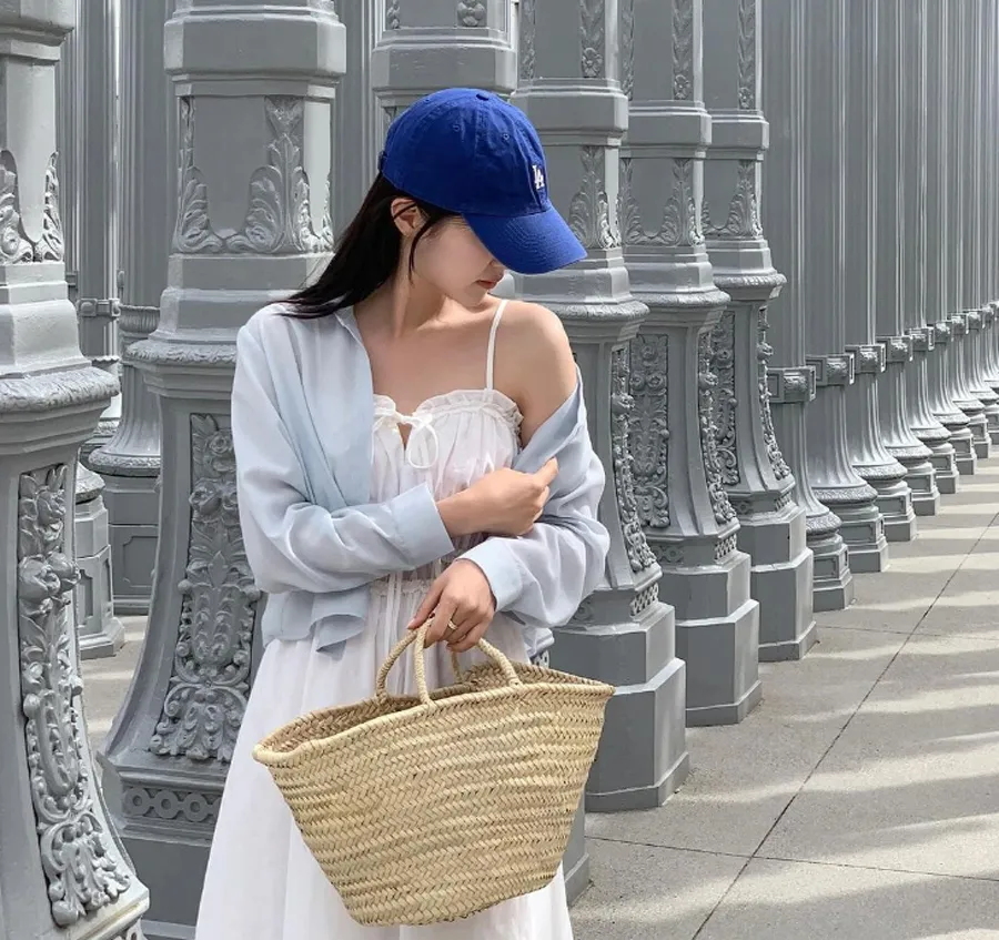 5 công thức mặc áo sơ mi voan vừa mát vừa đẹp cho ngày hè