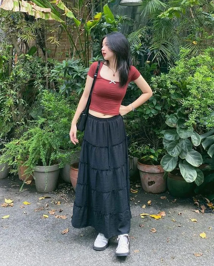 Chân váy suông mặc với áo gì? 10+ Cách phối đồ với chân váy suông siêu ưng