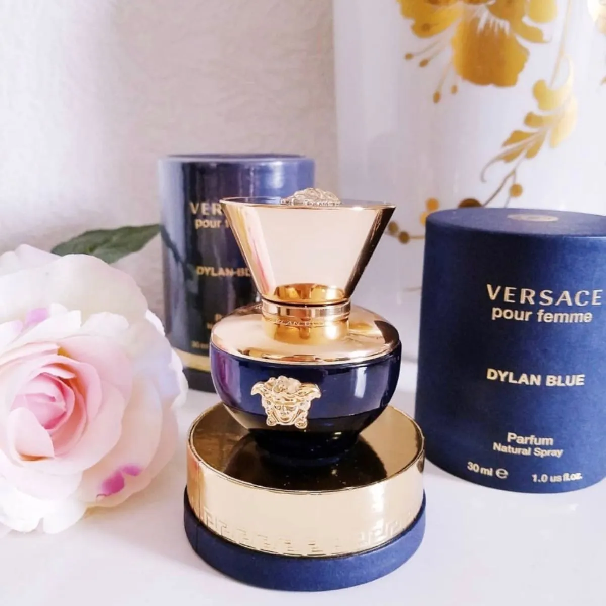 Top 10 nước hoa Versace nữ mùi nào thơm lâu được rất yêu thích
