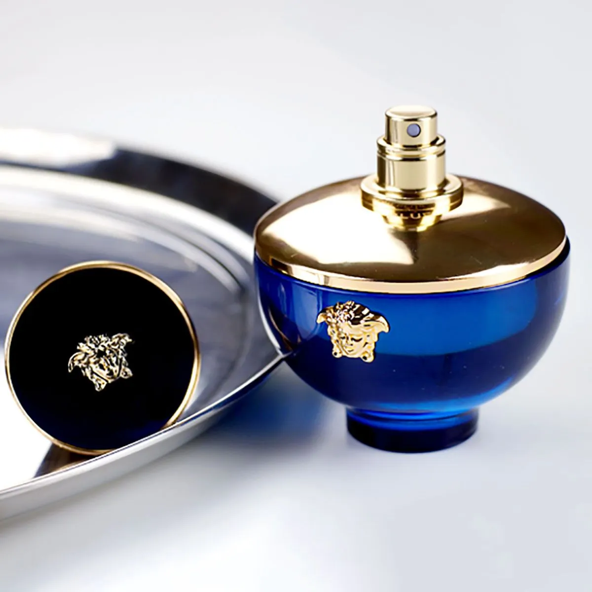 Top 10 nước hoa Versace nữ mùi nào thơm lâu được rất yêu thích