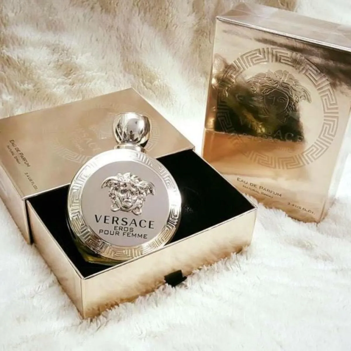 Top 10 nước hoa Versace nữ mùi nào thơm lâu được rất yêu thích