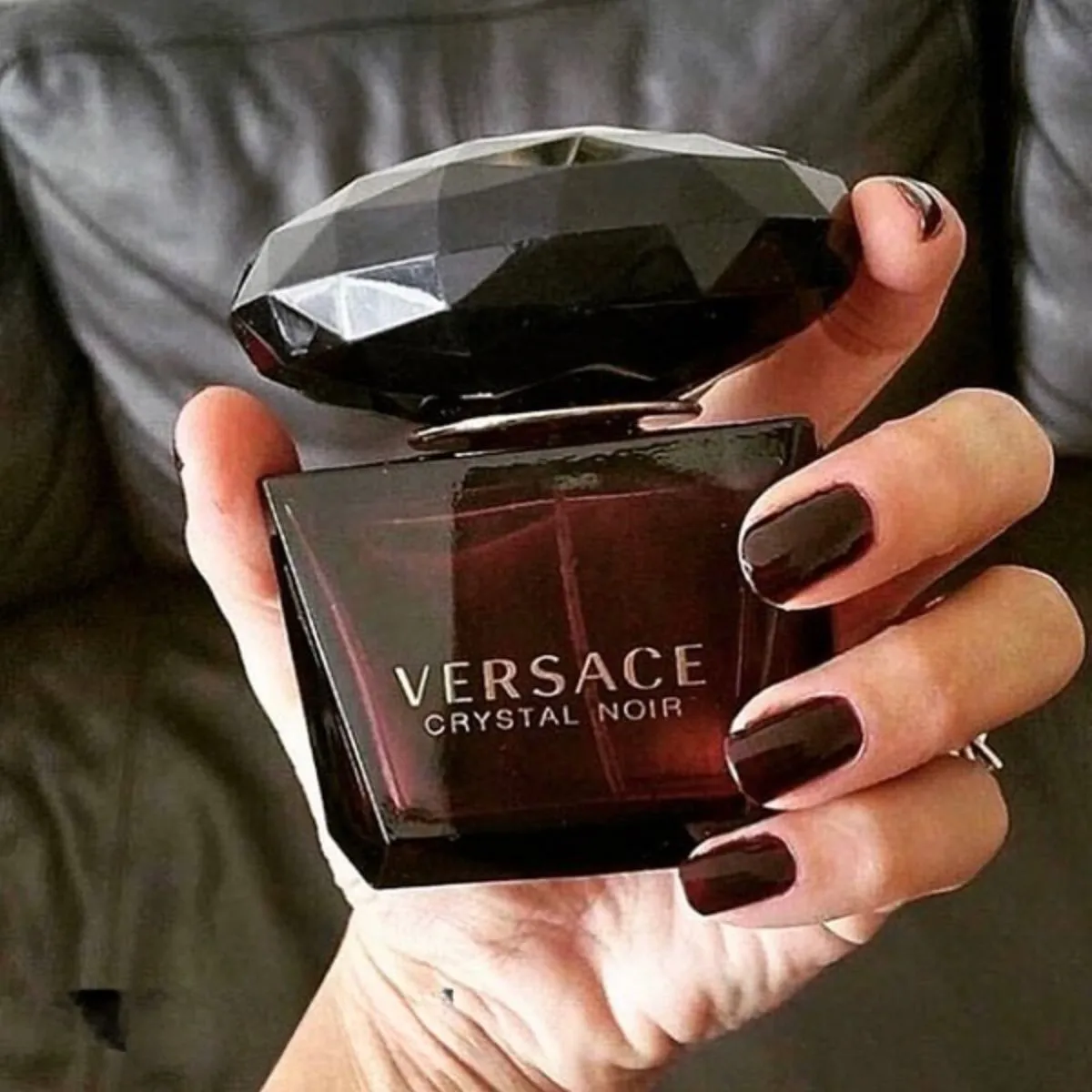 Top 10 nước hoa Versace nữ mùi nào thơm lâu được rất yêu thích