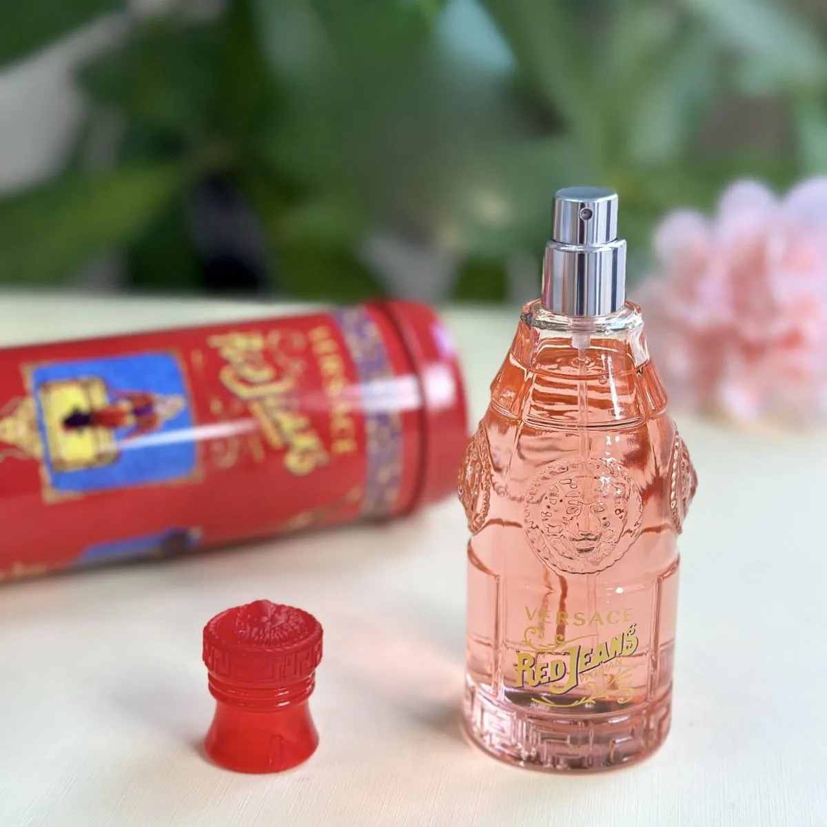 Top 10 nước hoa Versace nữ mùi nào thơm lâu được rất yêu thích
