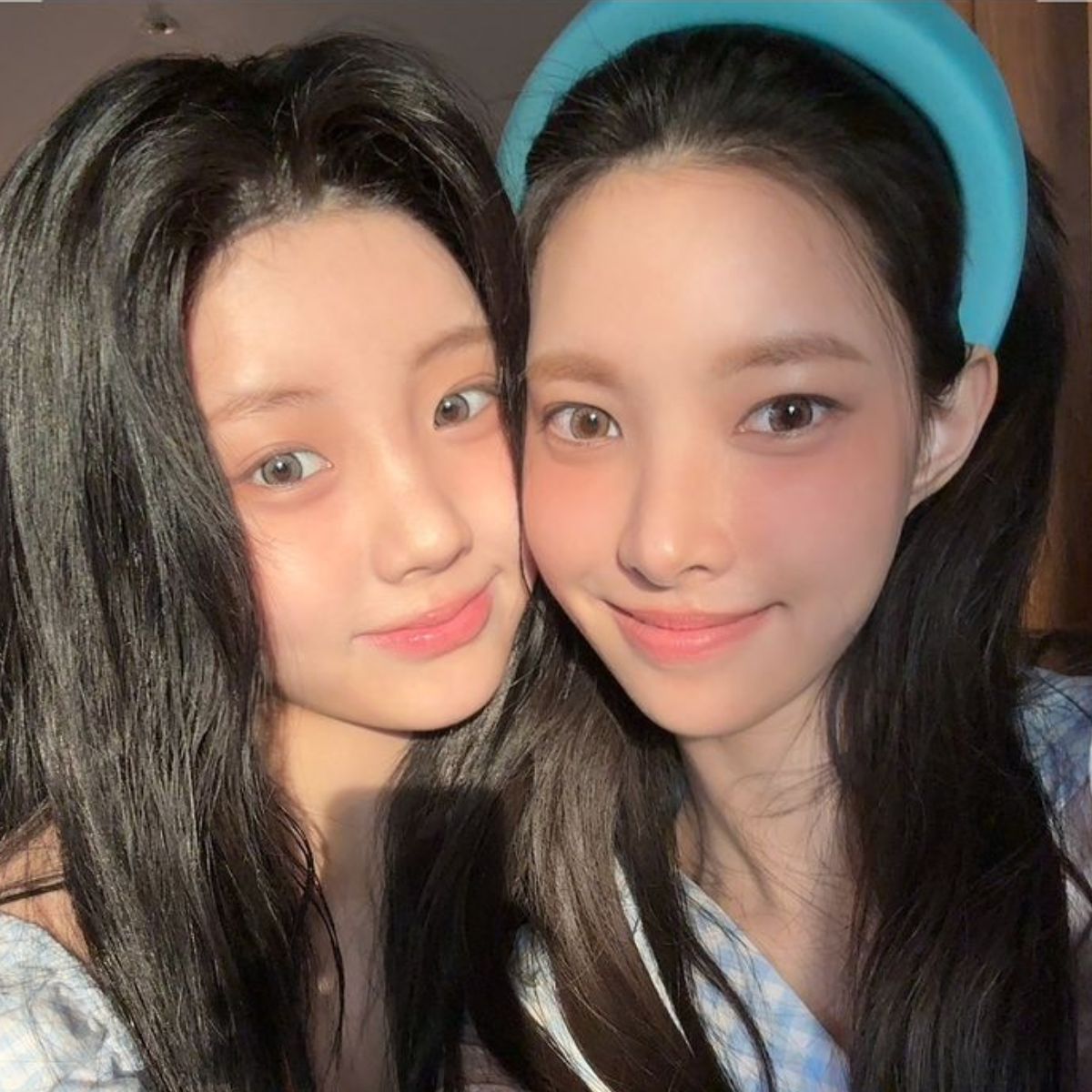 Xu hướng phụ kiện Pop Of Blue đưa màu xanh dương lên ngôi - 11