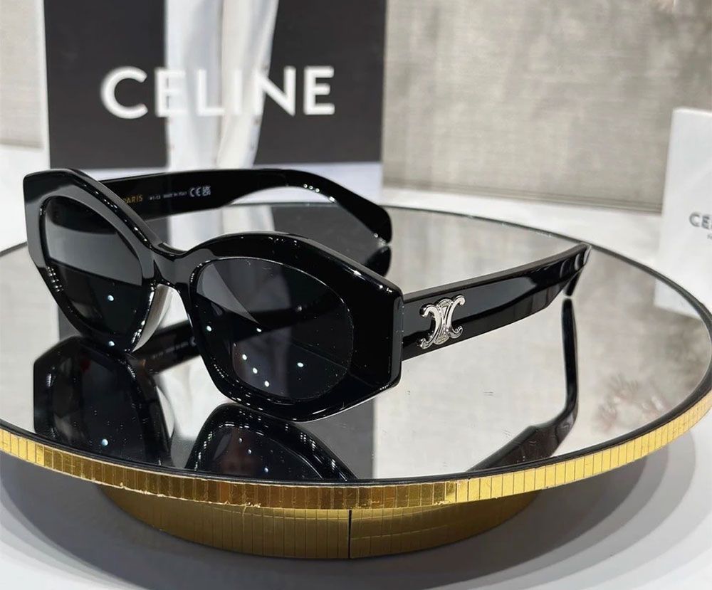Top 10 kính mắt đi biển quan tâm nhiều 2025: Trendy, chống nắng 