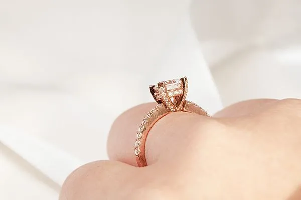 Sự khác biệt giữa nhẫn đính hôn và nhẫn cưới:Top 10 gợi ý lý tưởng ý nghĩa