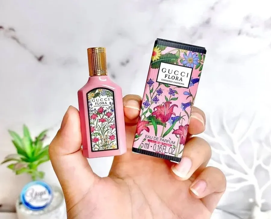 Top 9 chai nước hoa du lịch thơm lâu và tiện lợi