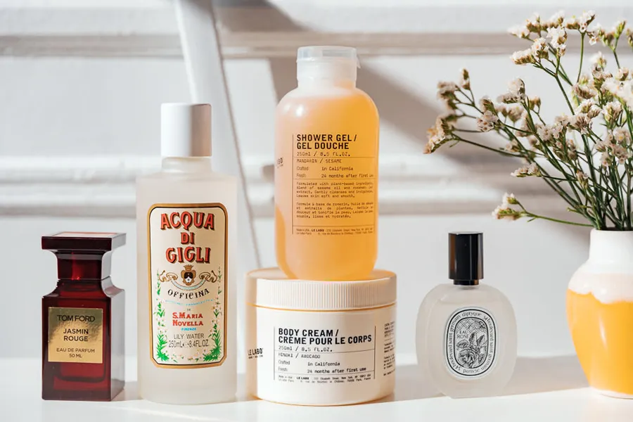 Không nên dùng nước hoa và sữa dưỡng thể khác mùi hương