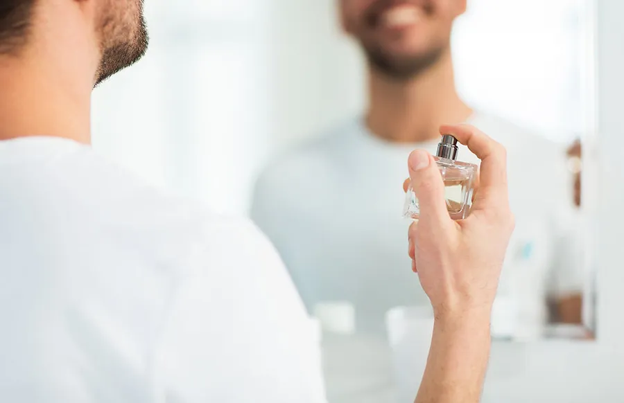 Không nên dùng một loại nước hoa quanh năm