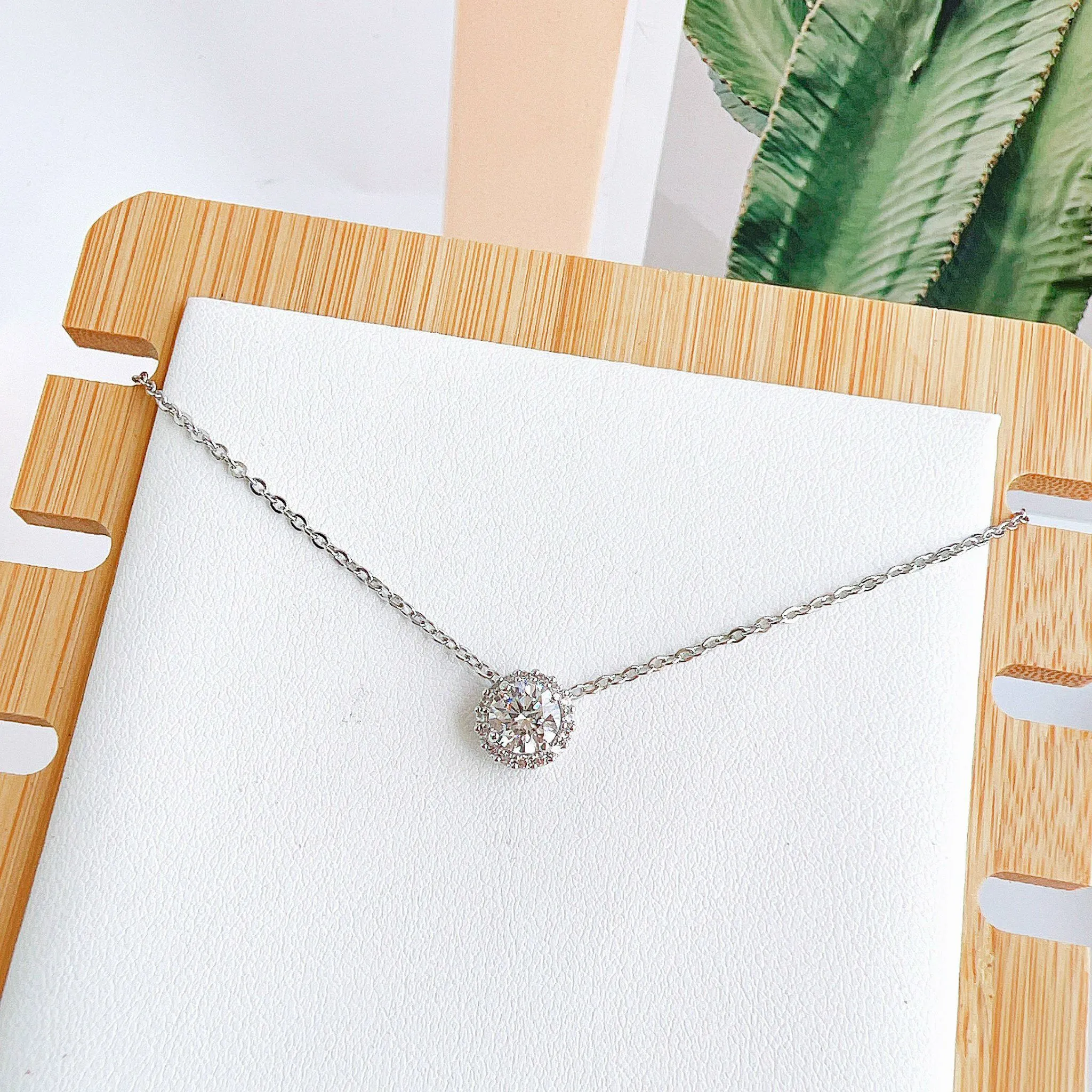 Dây chuyền Swarovski Angelic thiết kế pha lê trong suốt
