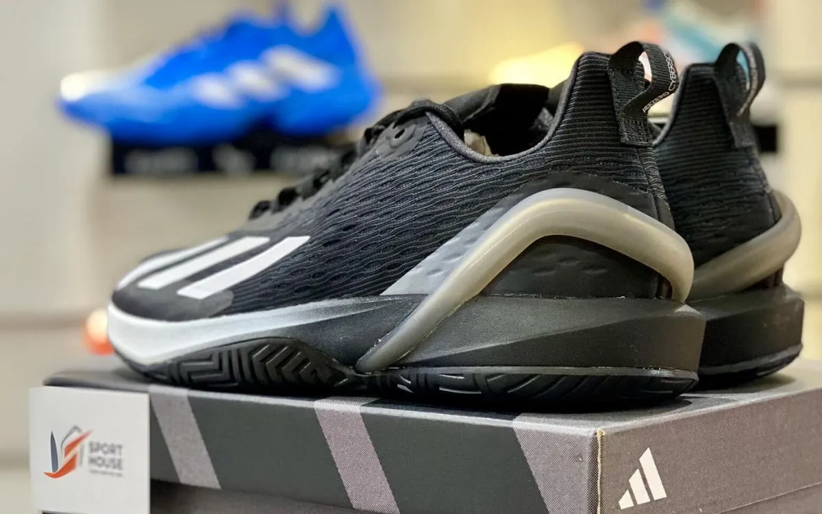 Nên mua giày tennis hãng nào? Top thương hiệu giày tennis tốt - 2