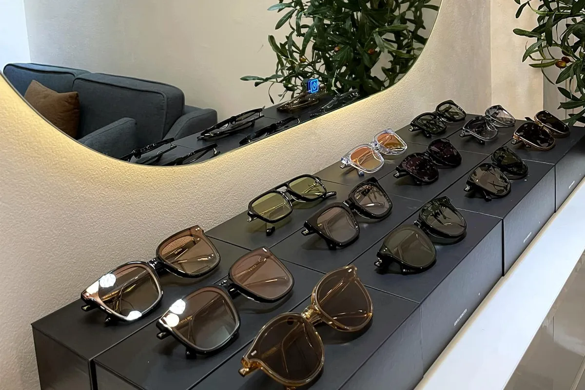 Mua Kính GM tại địa chỉ uy tín