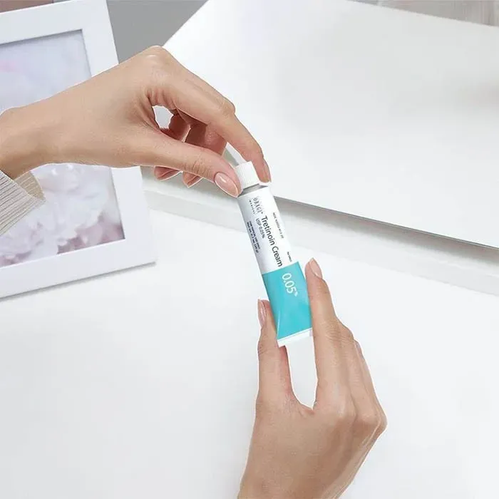 9 món skincare dược mỹ phẩm chất lượng tốt được các bác sĩ da liễu khen hết lời