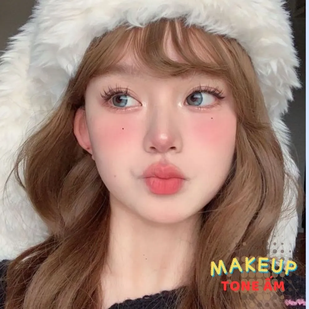 Makeup tone ấm là gì? 7 cách trang điểm tone ấm hot trend