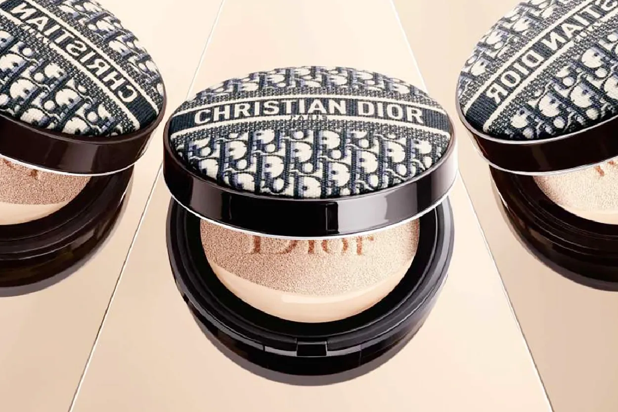 Phấn nước Dior