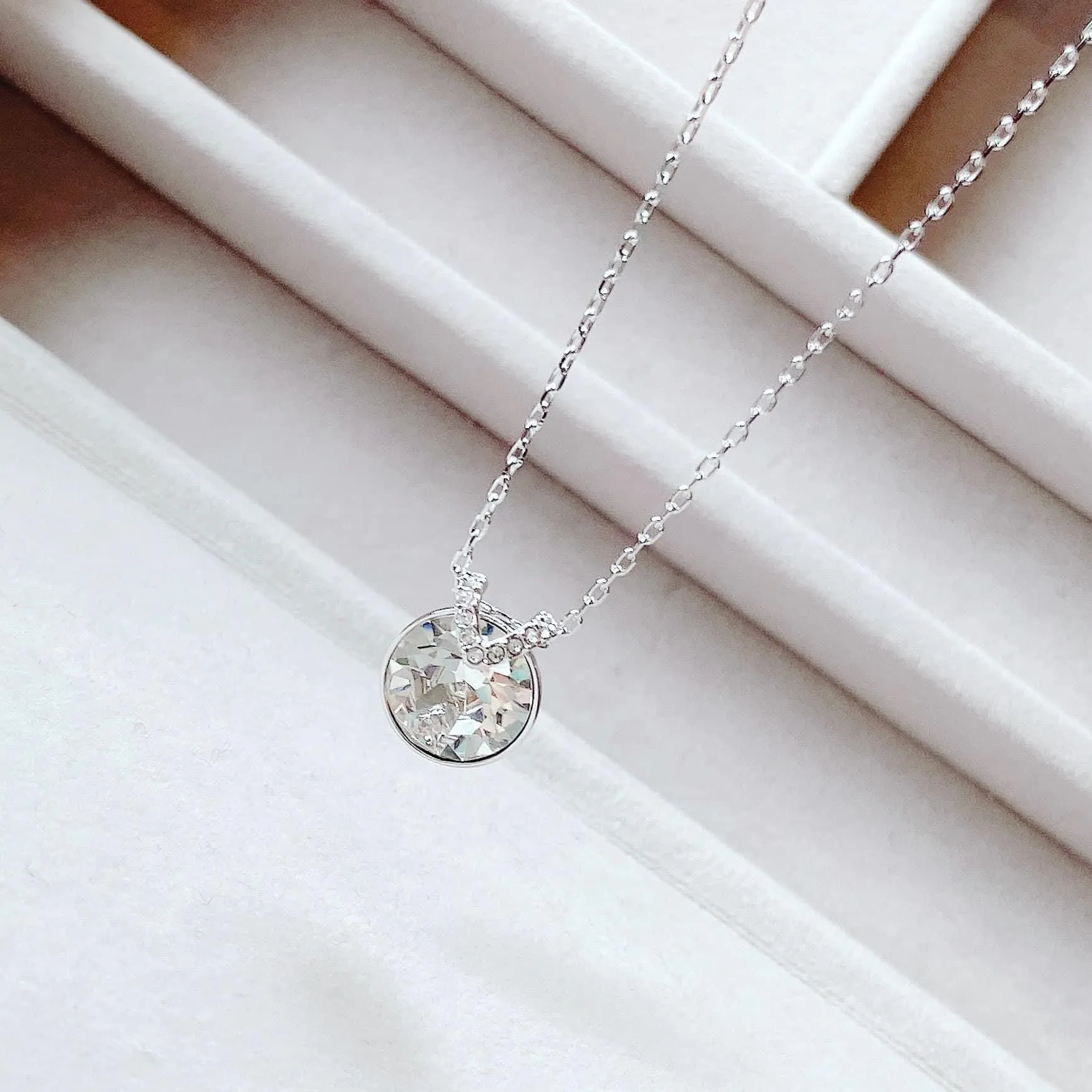 Dây chuyền Swarovski Bella trắng full box - Swarovski Bella V pendant