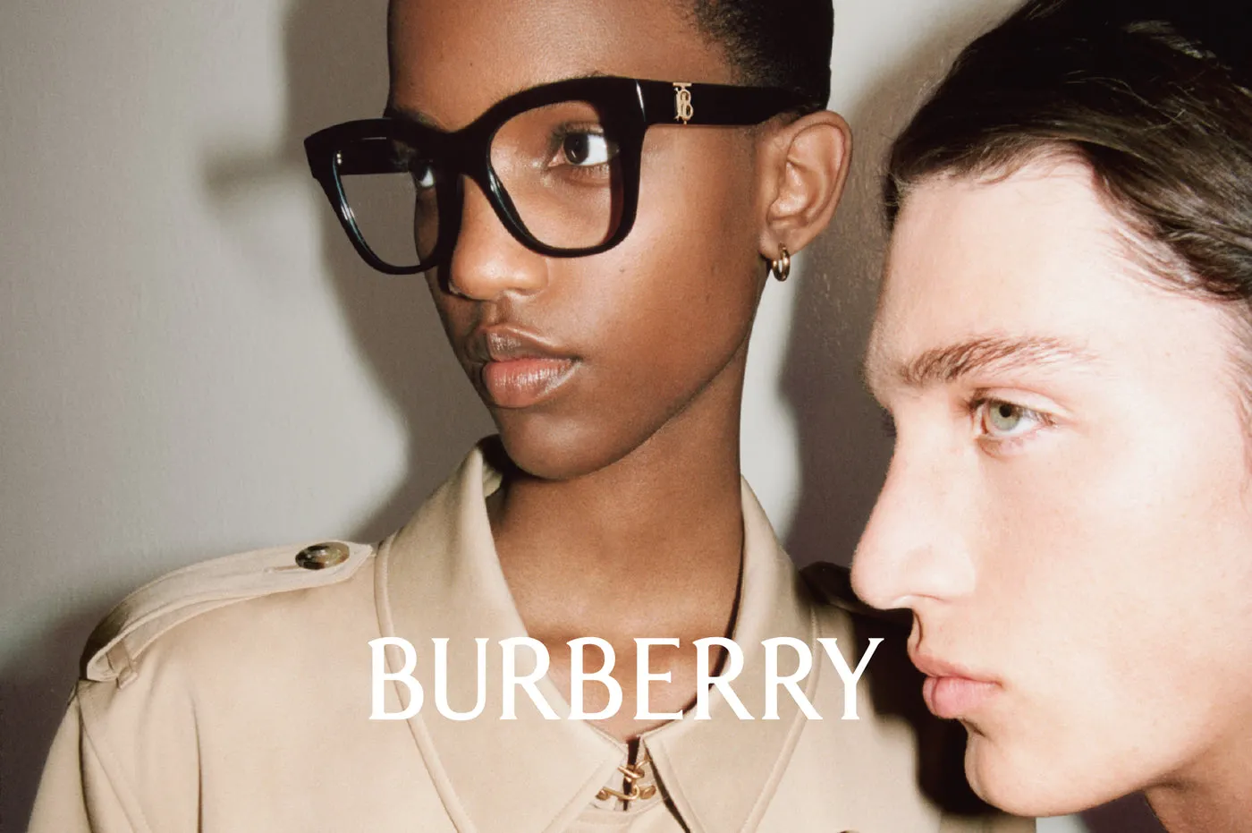 Kính Mắt Burberry