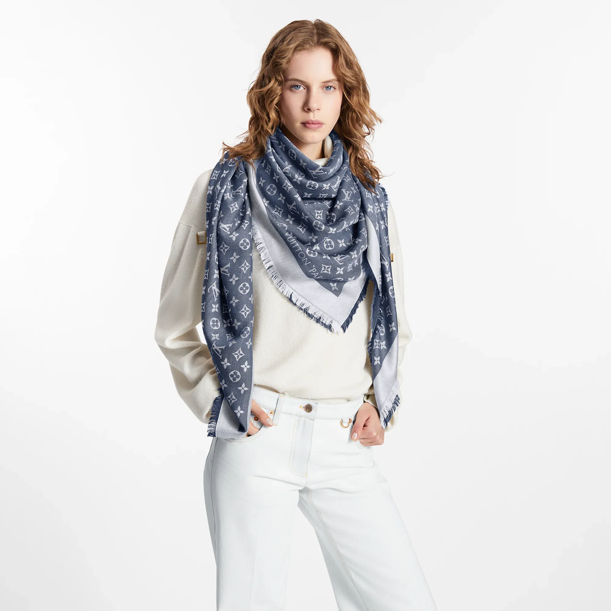 Khăn quàng cổ Vuitton Monogram Denim Shawl