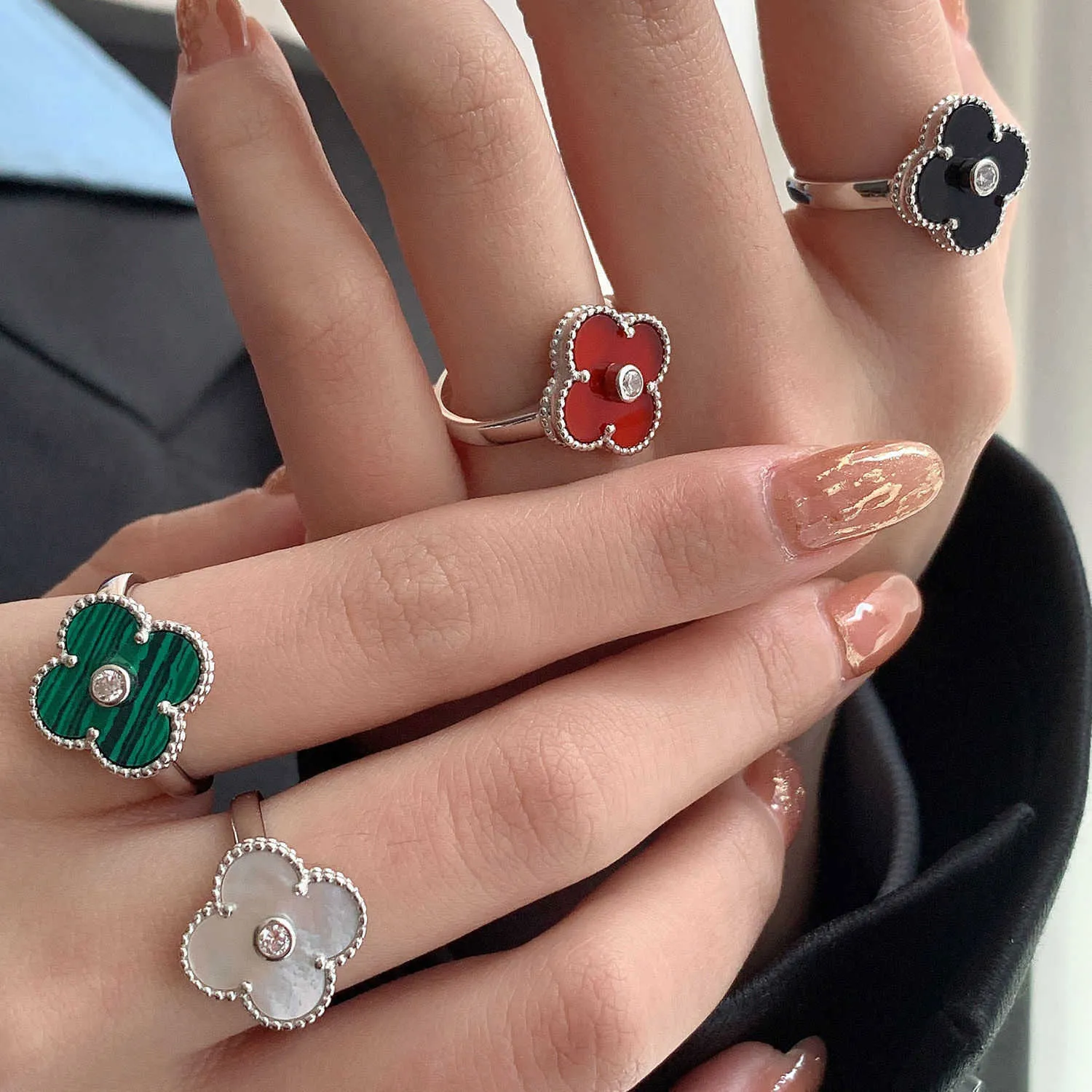 Trang sức Van Cleef & Arpels của nước nào? Có tốt không?