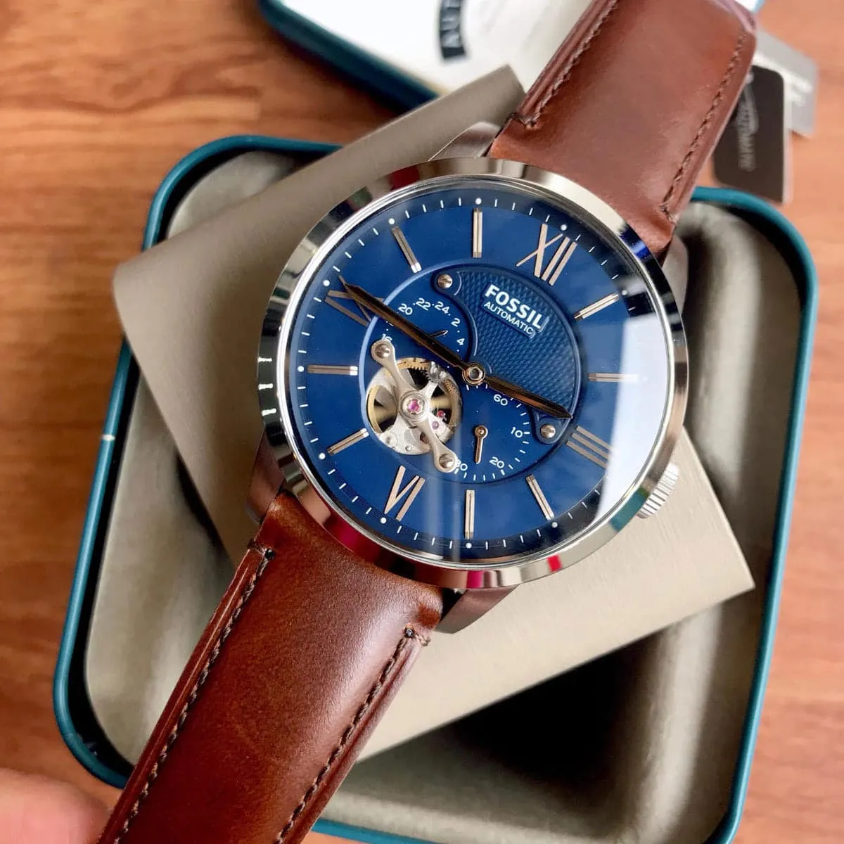 Đồng hồ Fossil nước nào? Đồng hồ Fossil có tốt không?