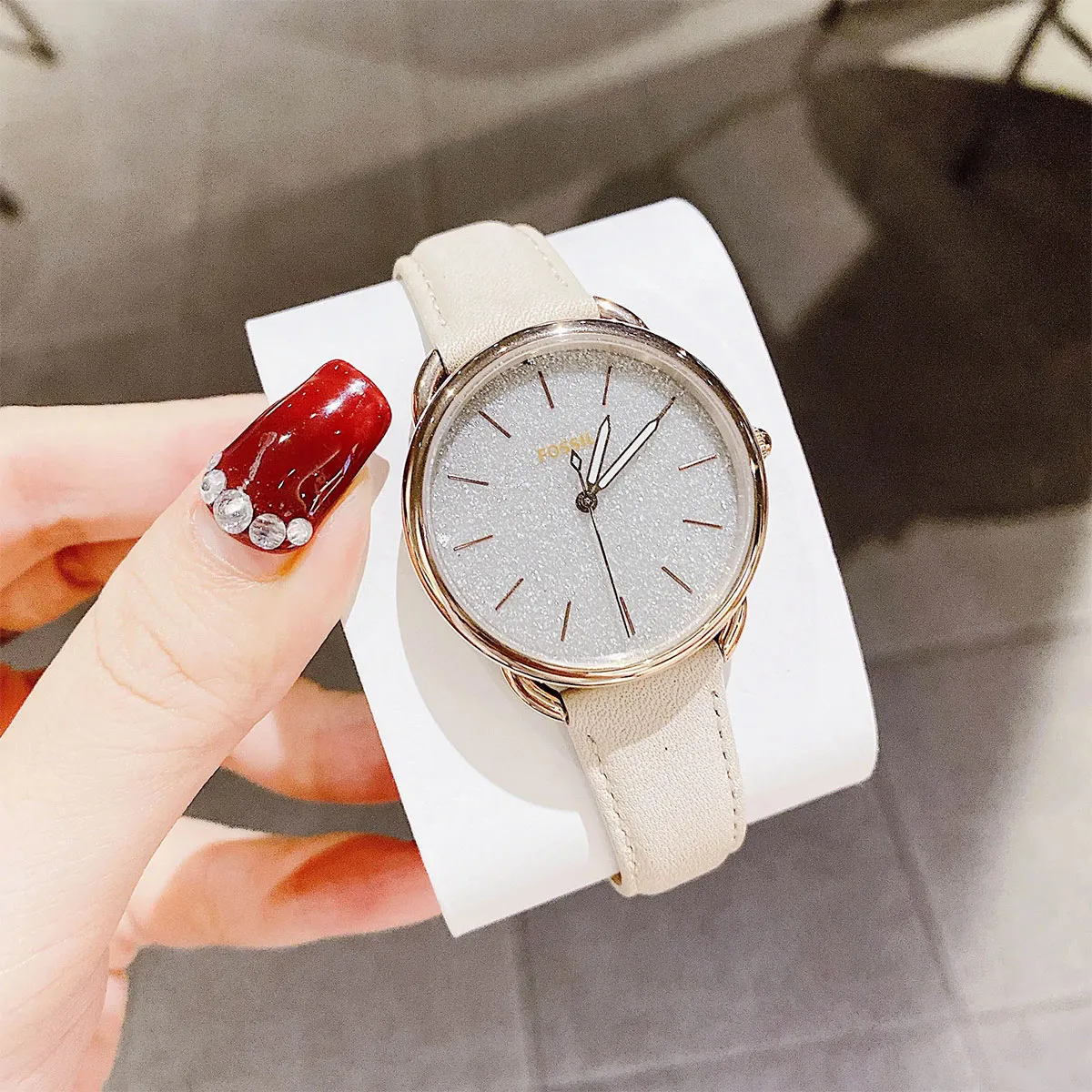 Đồng hồ Fossil nước nào? Đồng hồ Fossil có tốt không?